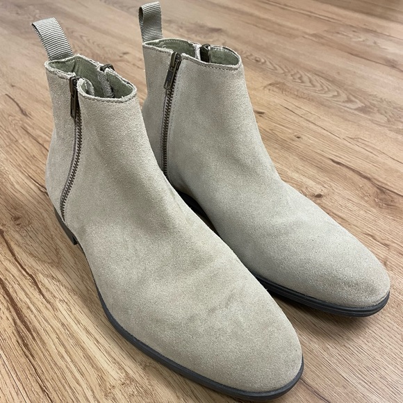 Mens Tan Chelsea Boots - Picture 5 of 5